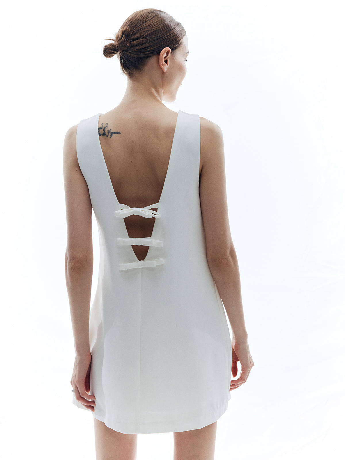 Solid Backless Knotted Sleeveless Dress