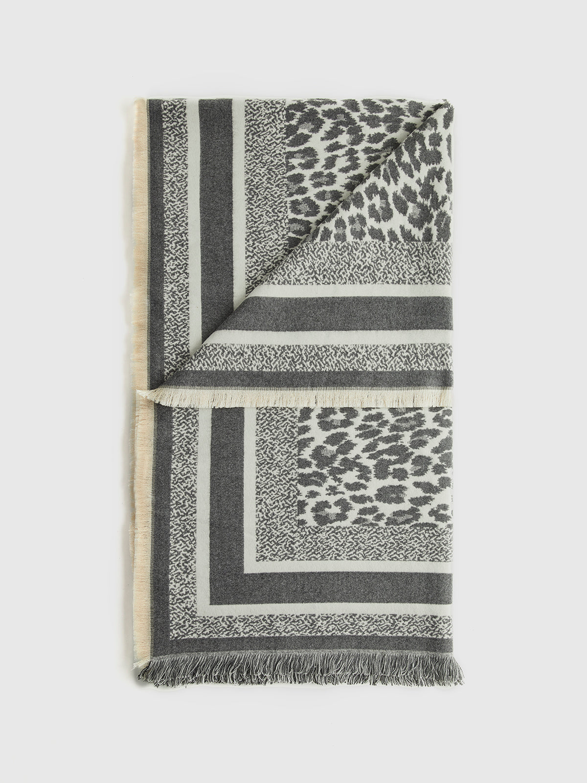 Utility Printed Tassel Scarf