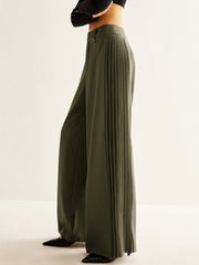 Side Pleated Wide-Leg Pants