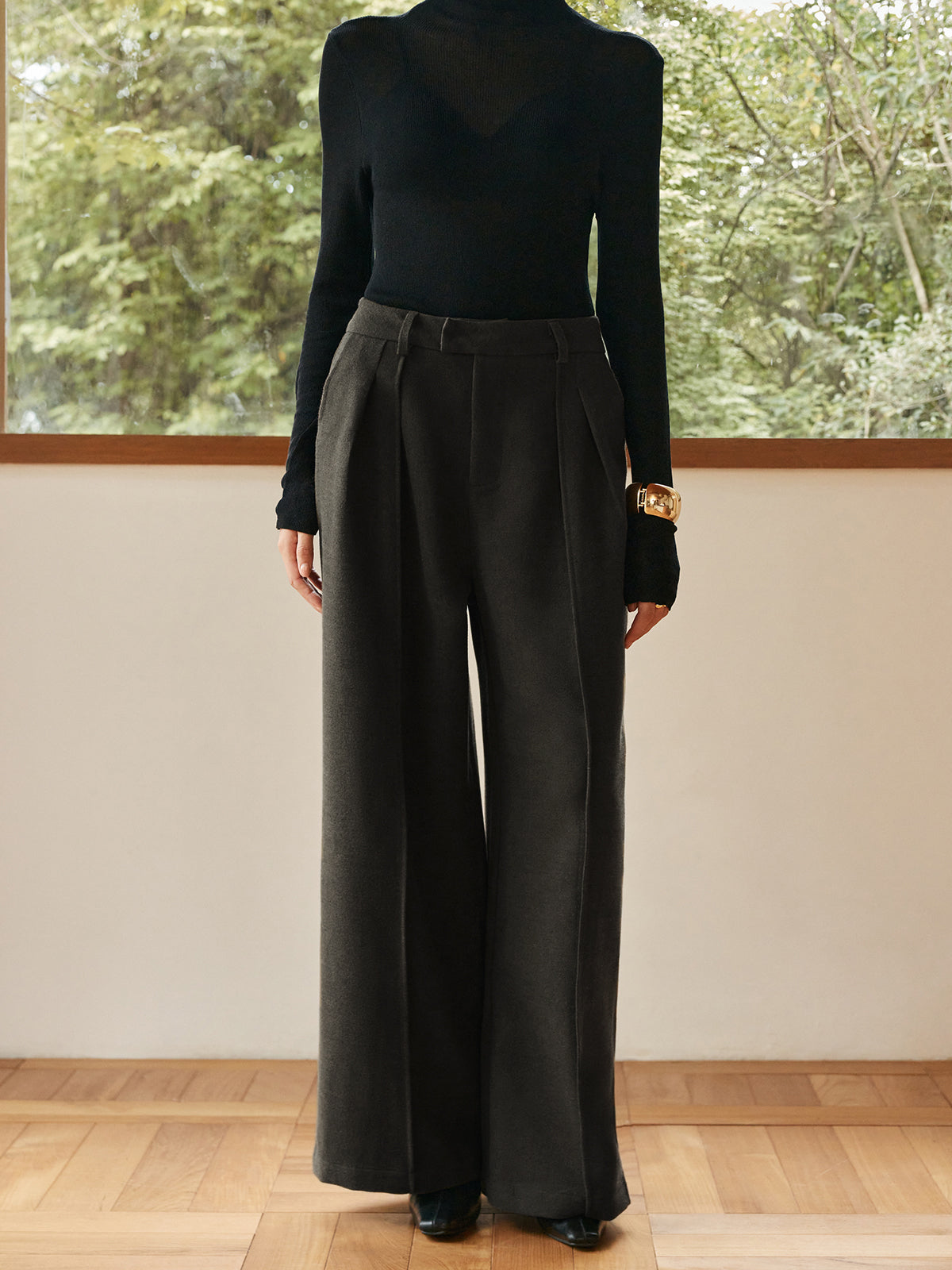 Pleated Wide-Leg Warm Pants