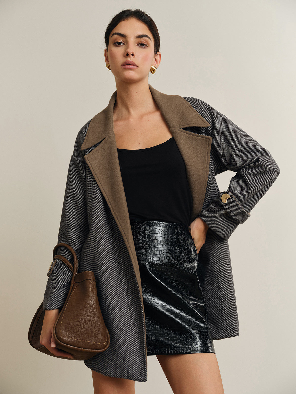 Versatile Contrast Collar Belted Wool Coat